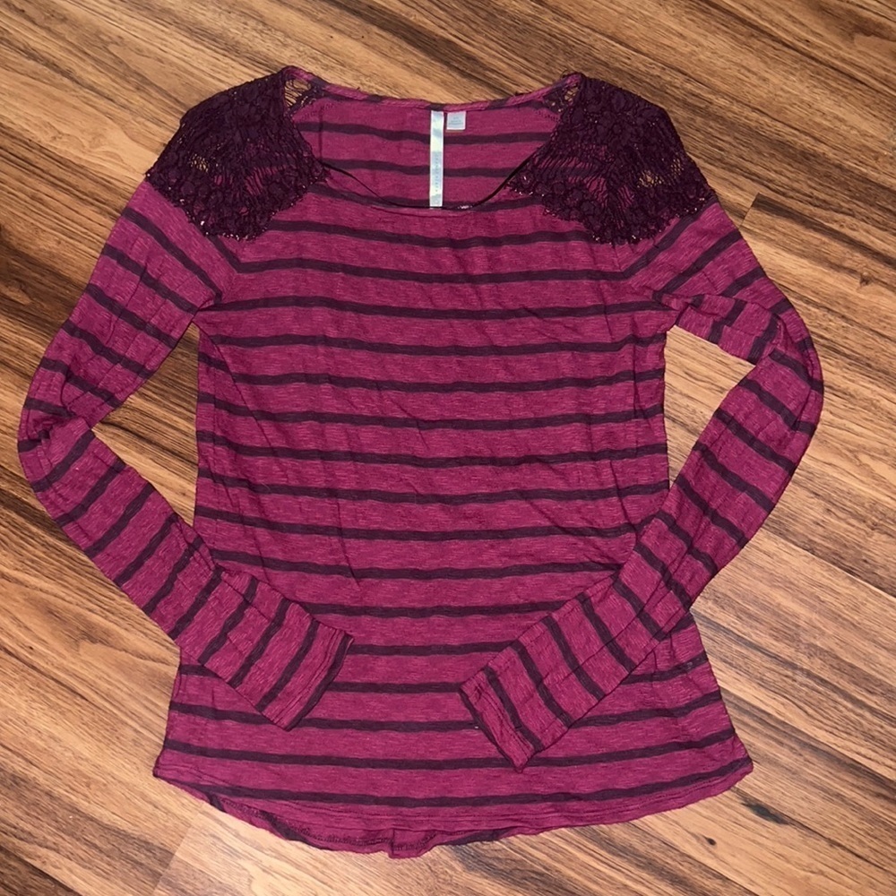 LAUREN Conrad long sleeve